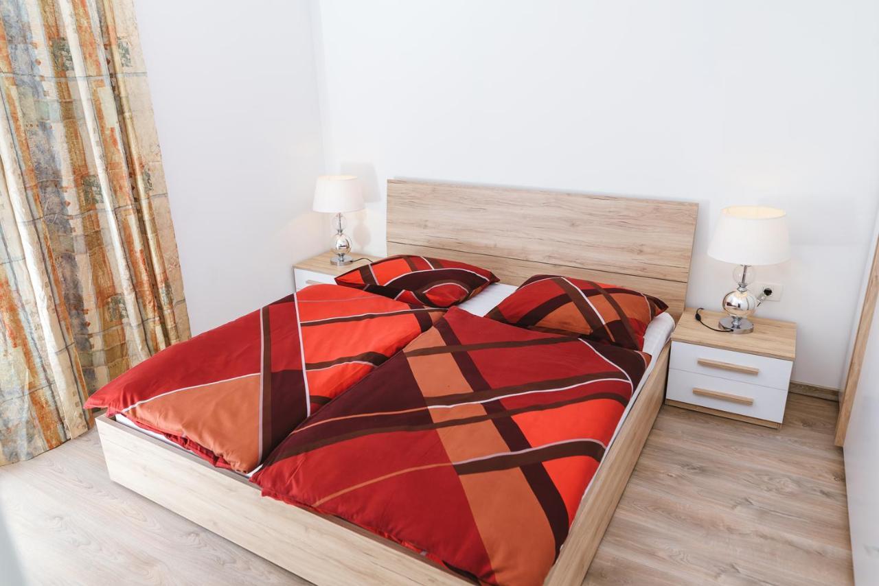 Apartma Nika Hrvatini エクステリア 写真